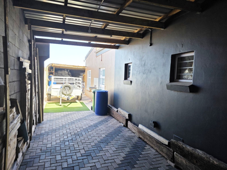 2 Bedroom Property for Sale in Vredenburg Western Cape